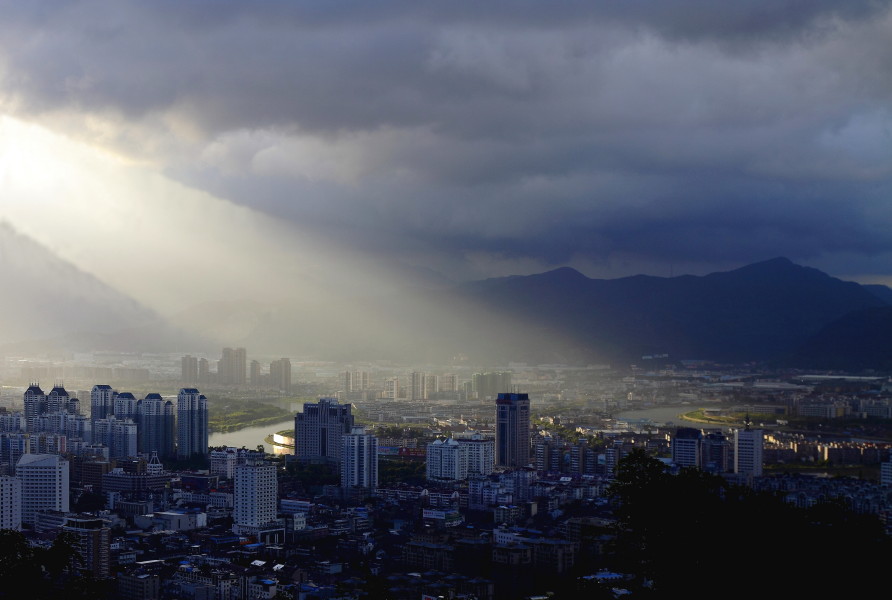 城市之光 摄影 剑出鞘