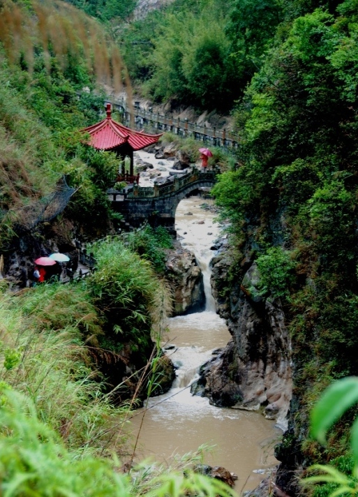 雨中山景 摄影 清风掠过