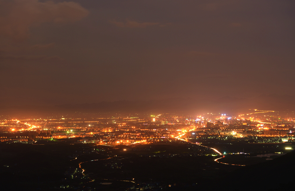 万家灯火——夜幕下的金华城（2） 摄影 千岛湖