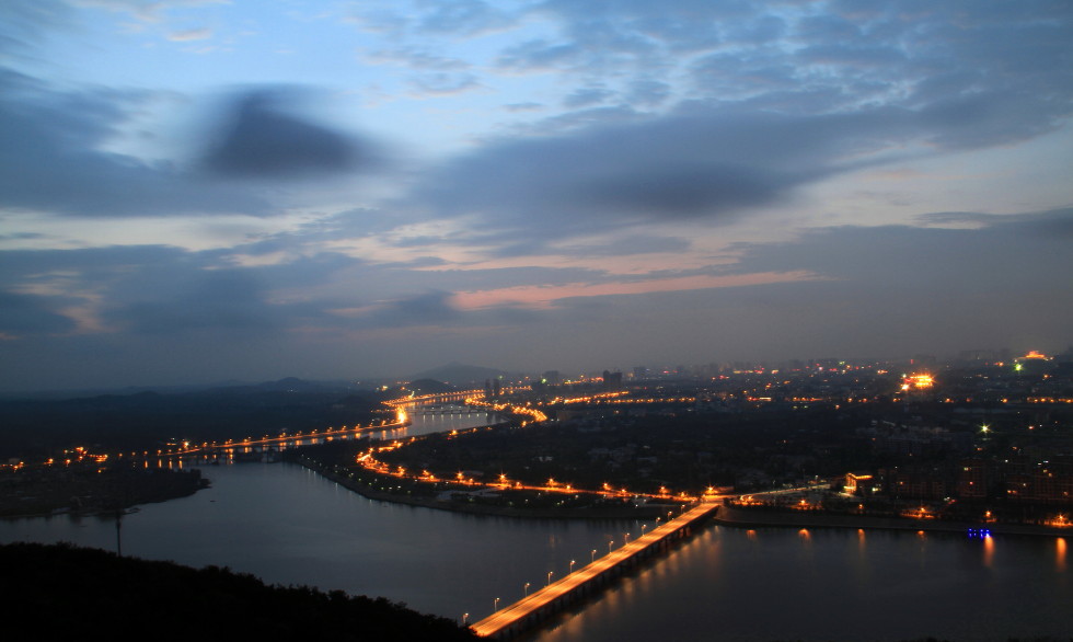 浉河夜画 摄影 曙光召唤