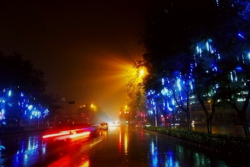 雨中夜景 摄影 热血战士