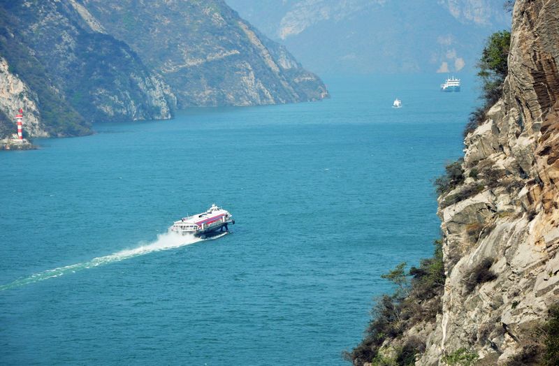 [长江三峡] • 高峡平湖观光游轮 摄影 一帆581009