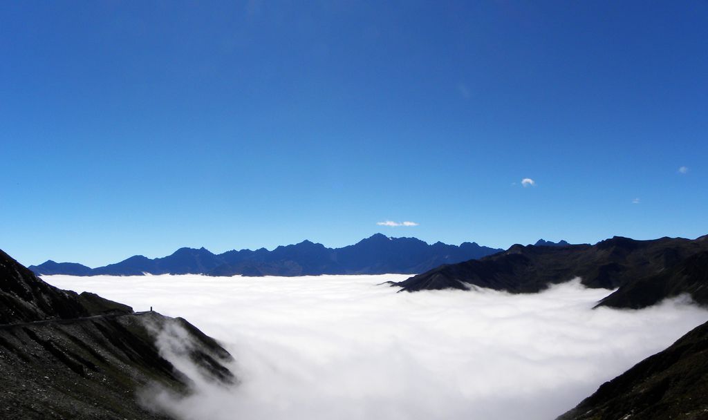 巴朗山云海 摄影 纯棉布衣