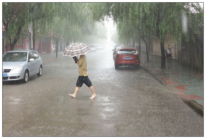 《瓢泼大雨》 摄影 山水情缘