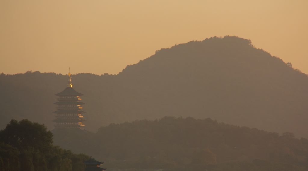 雷锋夕照 摄影 黑衣主教