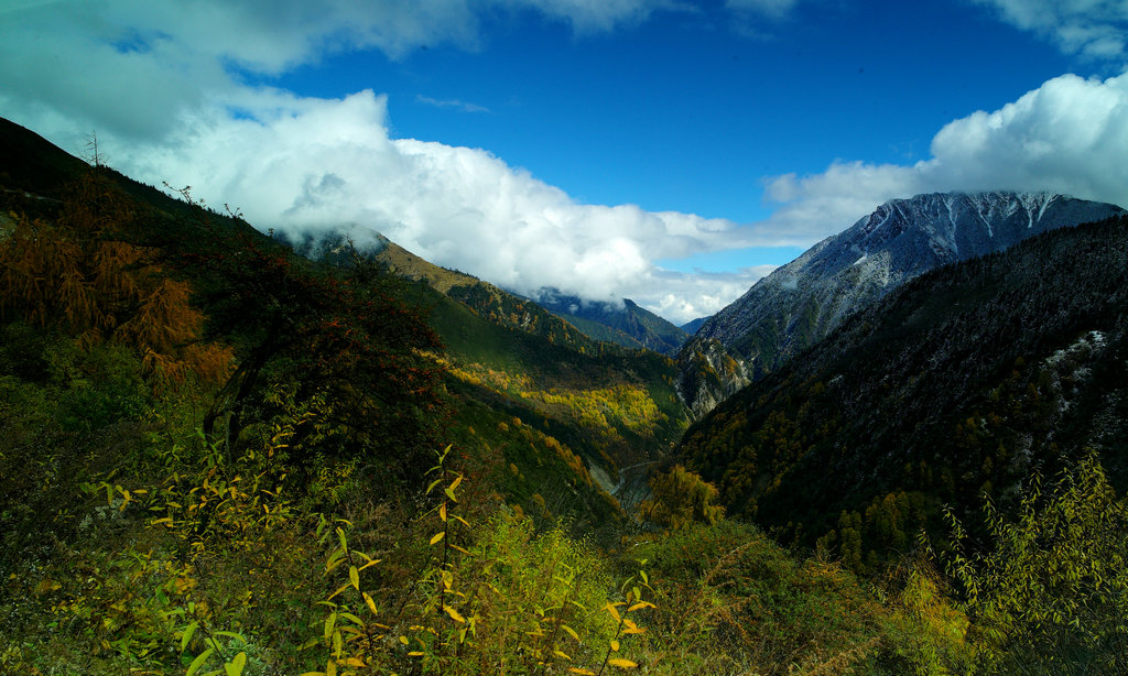 川西的秋山 摄影 haozhaopian