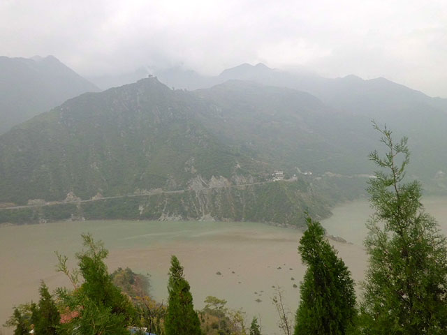 路上的风景 摄影 紫色女人