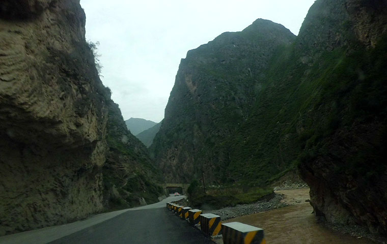 路上的风景 摄影 紫色女人