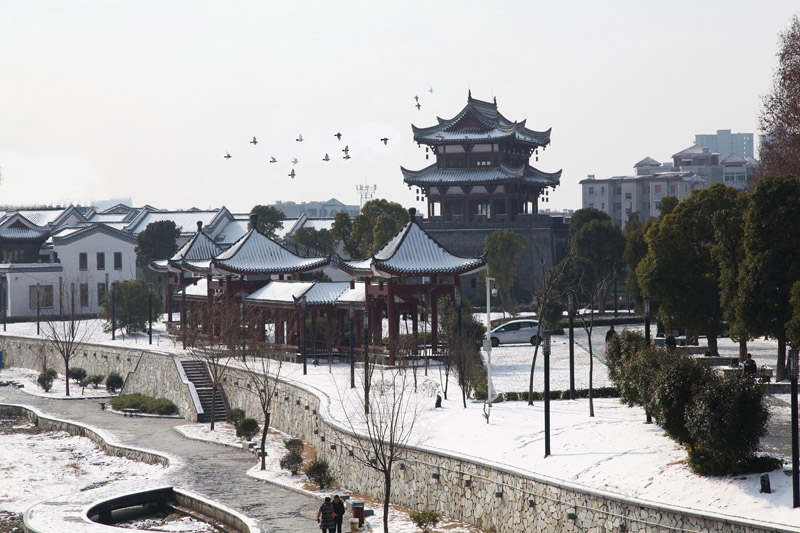 小城春雪 摄影 荒木