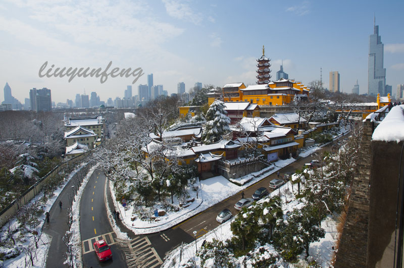 雪中鸡鸣寺 摄影 longren555cn