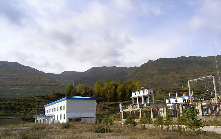 路上的风景 摄影 紫色女人