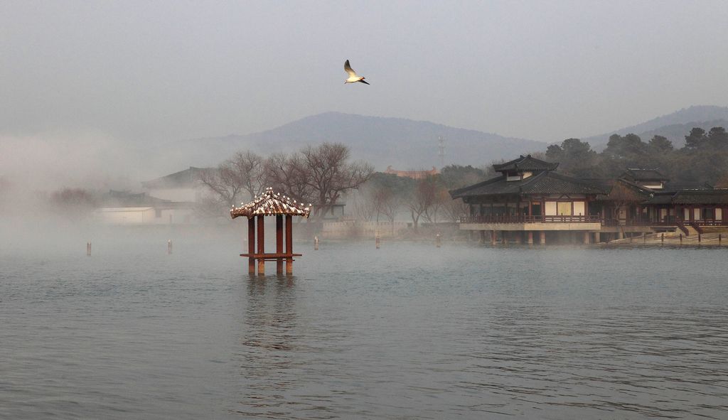 《雾失楼台 情迷津渡》——点击放大 摄影 残月晓风