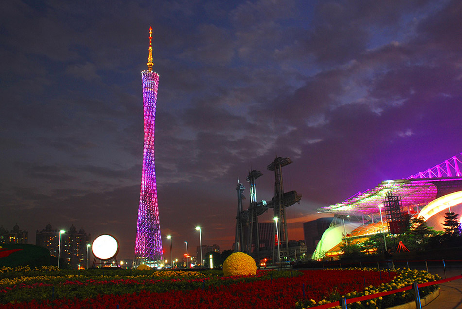 小蛮腰夜景--2 摄影 快乐天使小钟