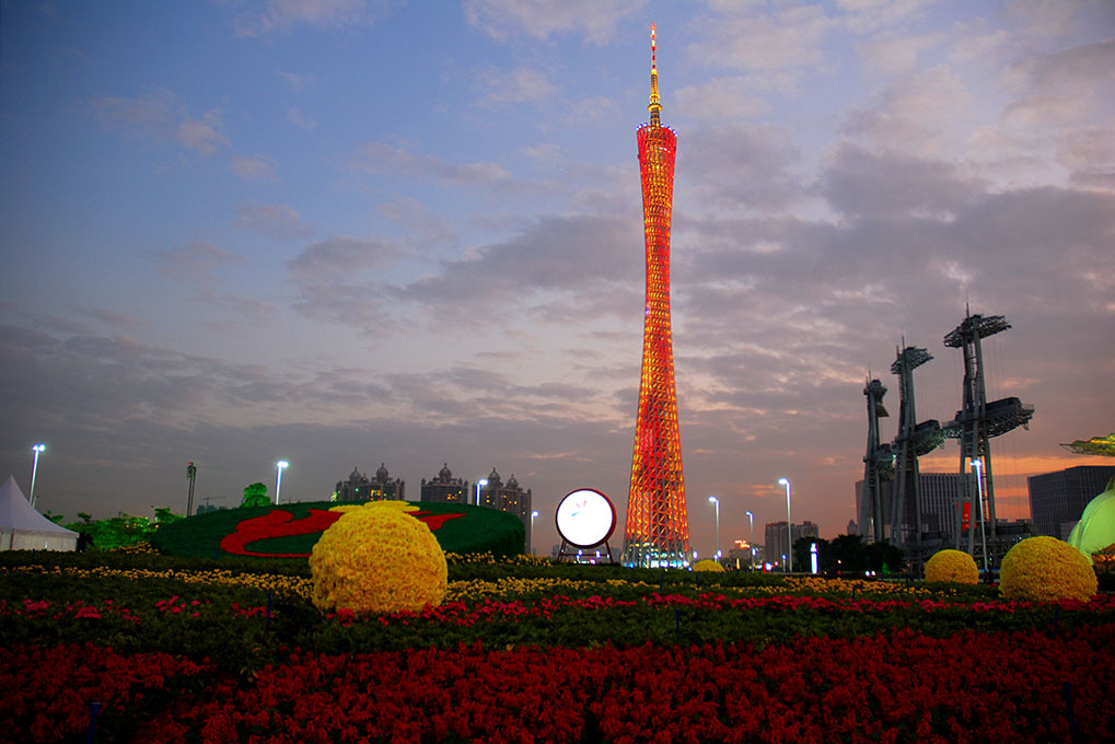 小蛮腰夜景--3（点击大图） 摄影 快乐天使小钟