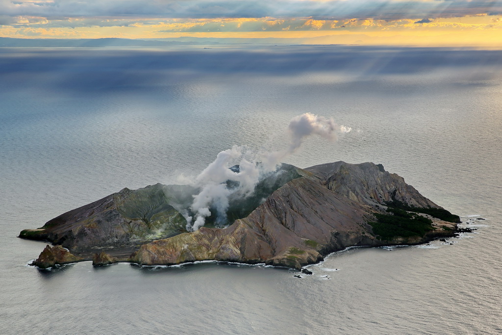 怀特岛火山 (请点击看大图) 摄影 ausphoto