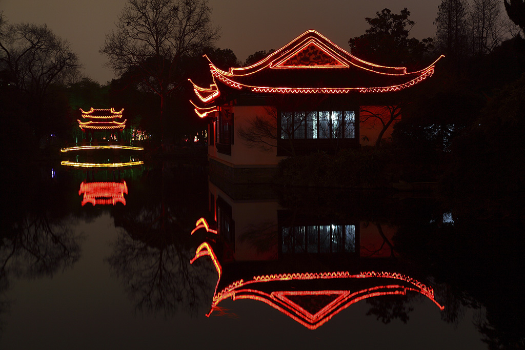 夜色湖中亭 摄影 s.x.liu