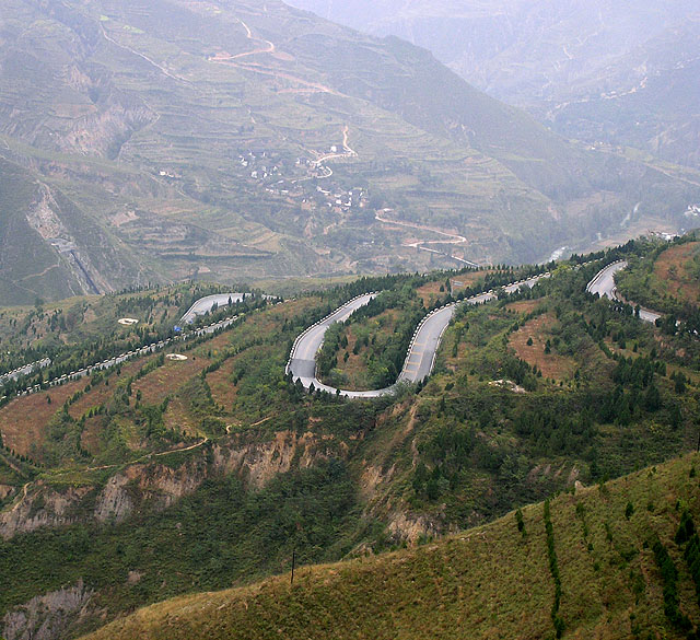 路上的风景 摄影 紫色女人