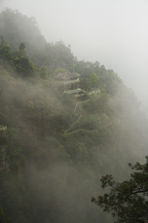 雾中莲花山 摄影 老宜山