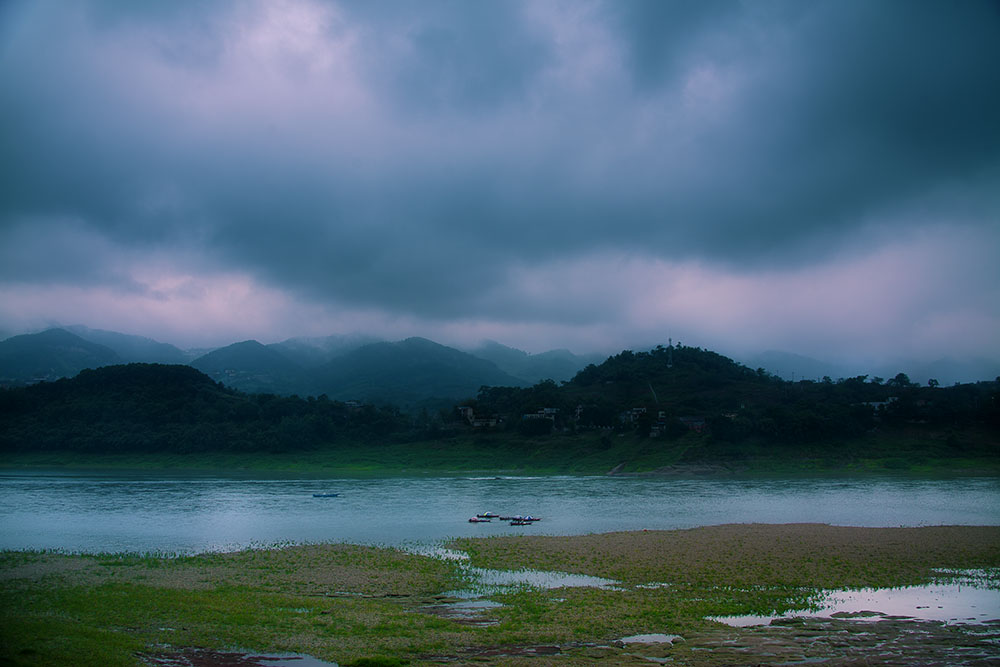 雨中嘉陵江 摄影 玉米正香