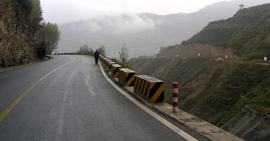 路上的风景 摄影 紫色女人