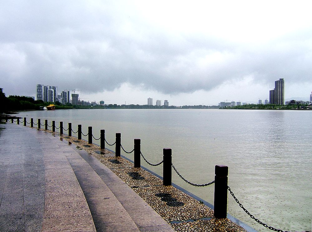 雨中汉江 摄影 西风胡杨