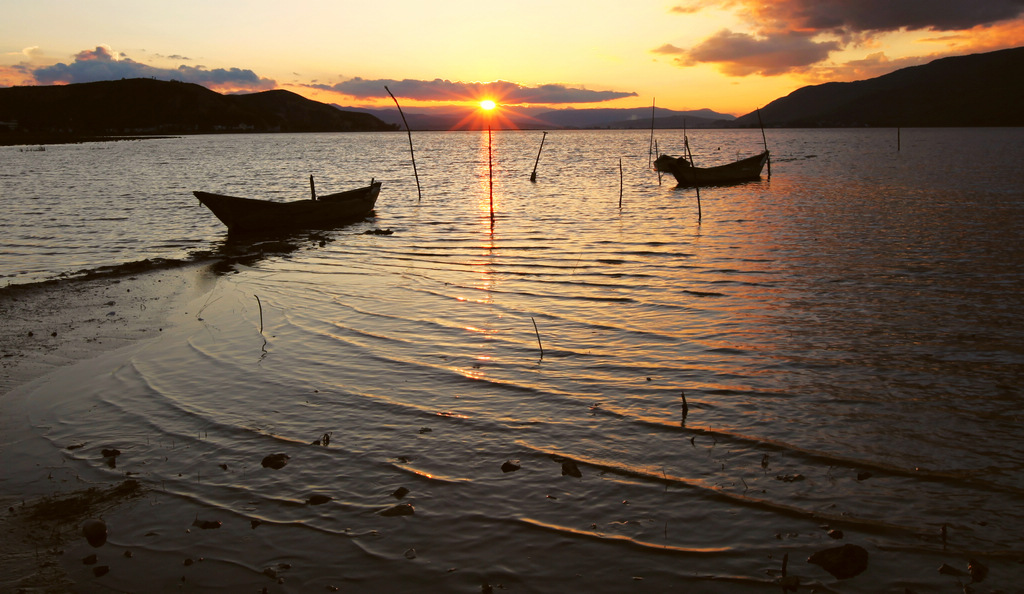 夕阳 摄影 异龙湖歌