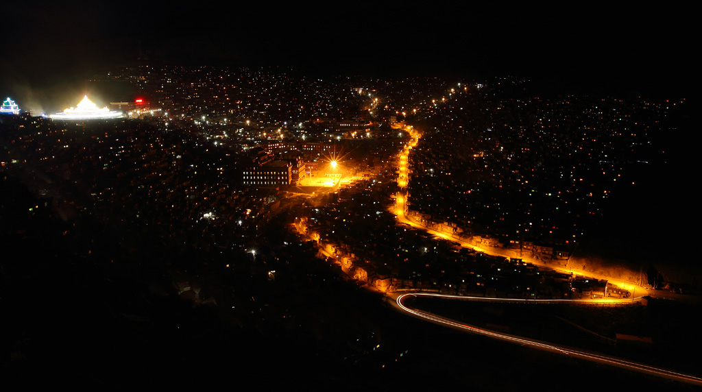 色达佛学院夜景 摄影 藏地光影CD