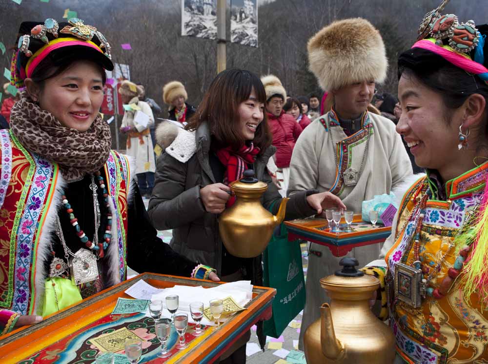 夹金山下青稞酒 摄影 萨奇