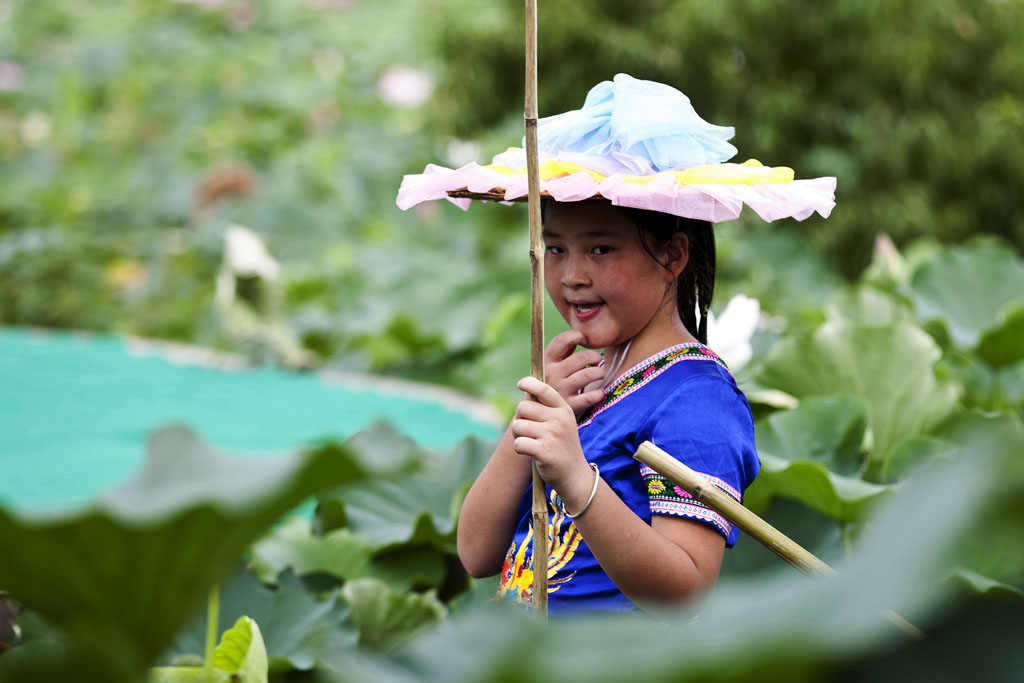 荷乡少女 摄影 安钢