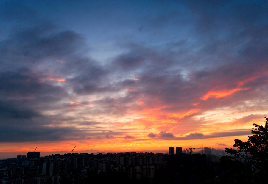 朝霞 摄影 琅西