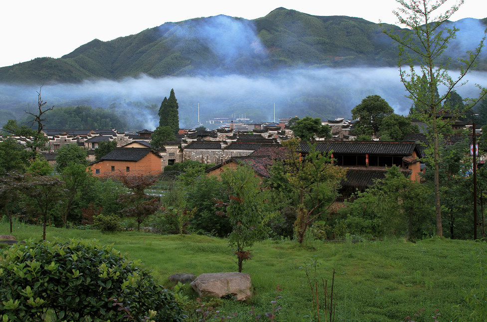 古镇的早晨 摄影 山野房檐