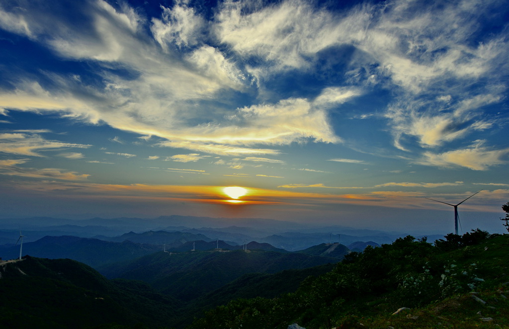 夕照黄毛尖 摄影 淮源山人