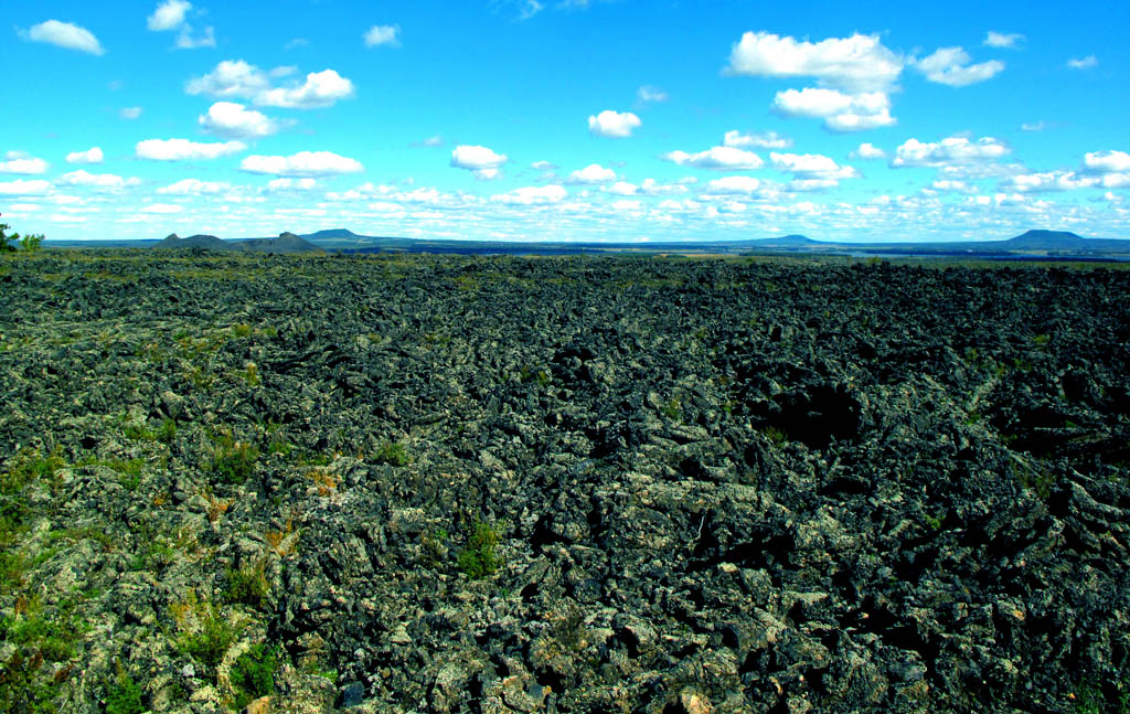 火山岩石海 摄影 黑水白山