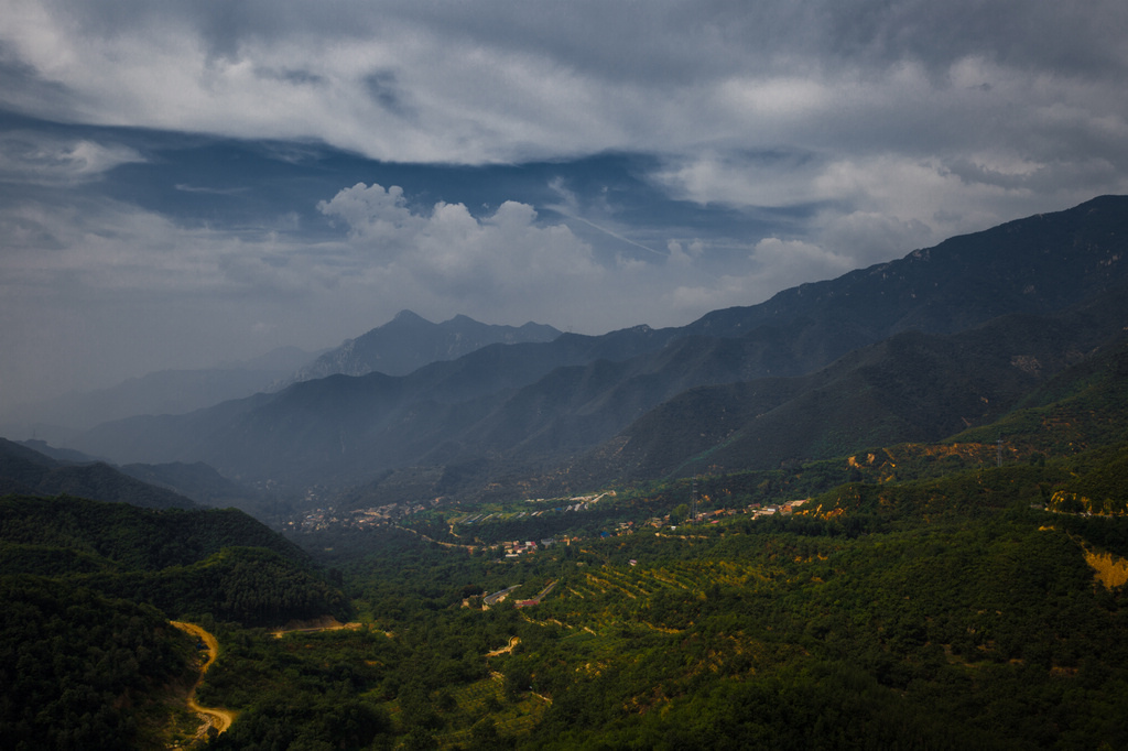 昌平区的山峦 摄影 qxs