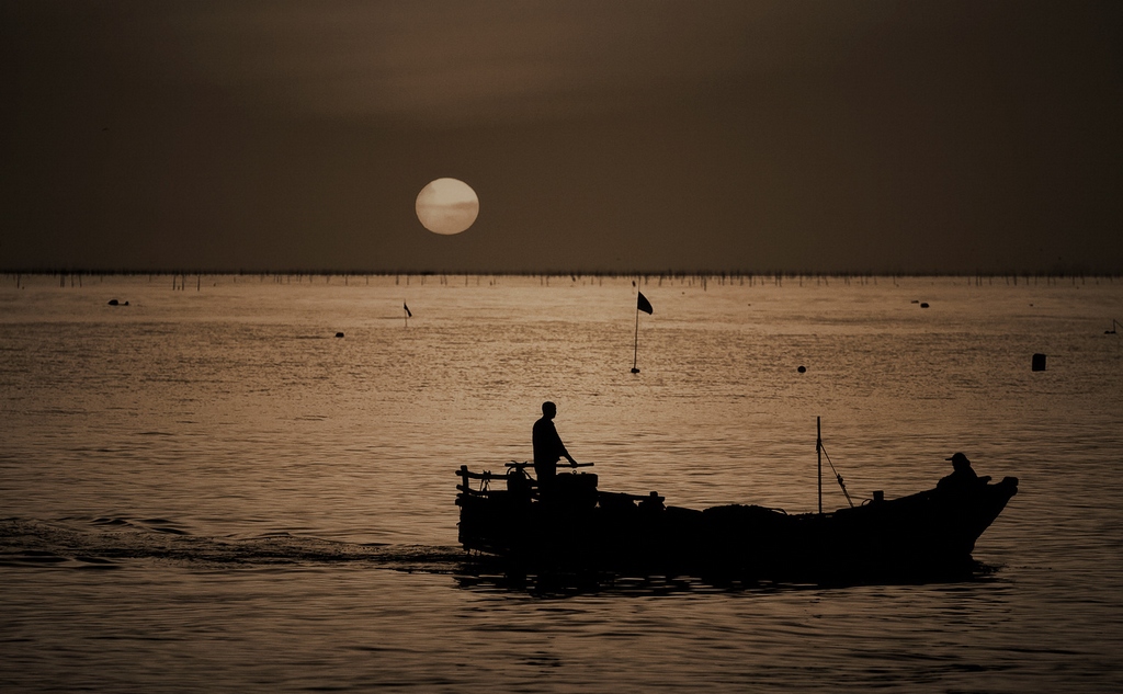 夕阳归舟 摄影 老土狼