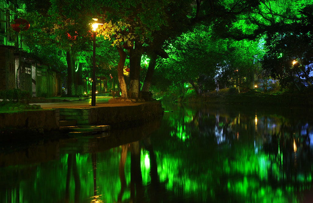 水街夜色 摄影 一鸣