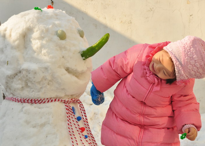 与雪人对话 摄影 乐观的平原