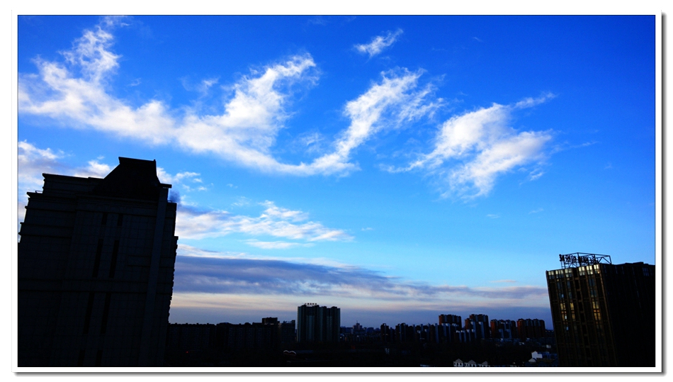 雾霾过后的京城【蓝天】。 摄影 夕阳之下