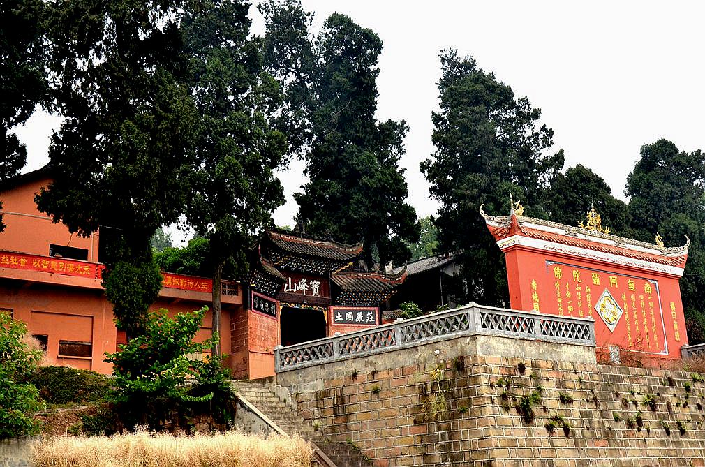 随拍【80】__宝峰山寺院 摄影 爱兰居士