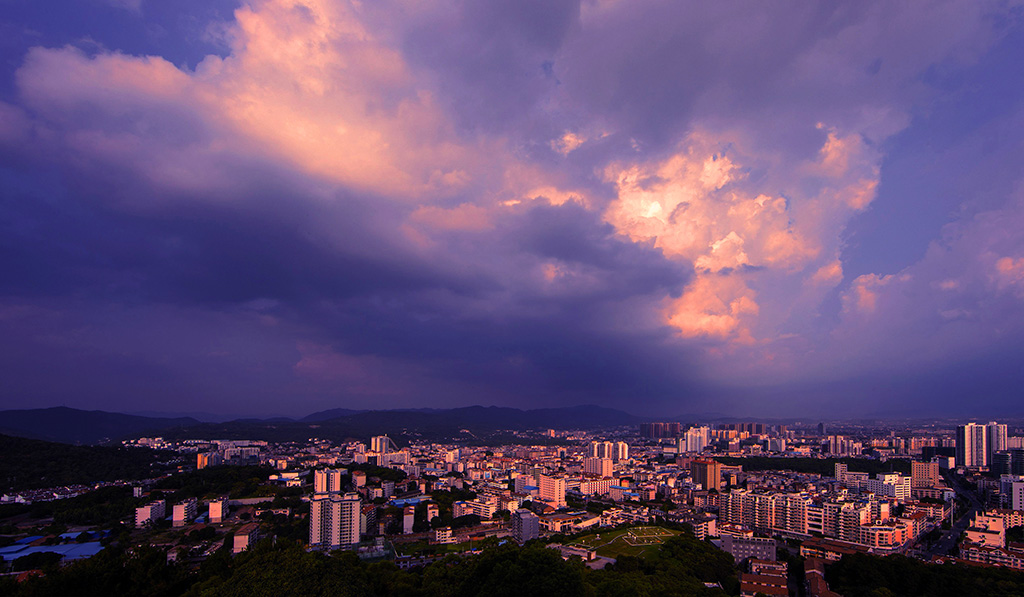 城市黄昏 摄影 夏雨玫