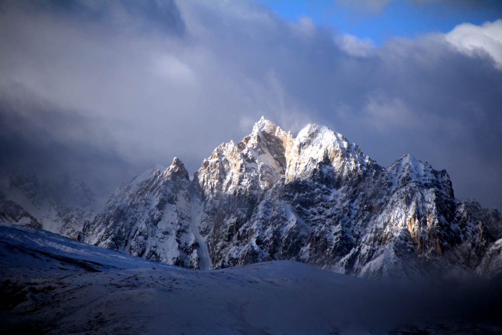 卓达雪山 摄影 殘葉冰封