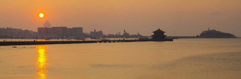 青岛海岸线-3（栈桥） 摄影 刘光曦