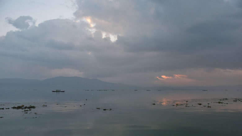 星云湖的早晨 摄影 十闷九梅花