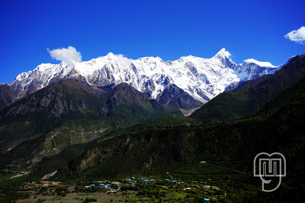 南迦巴瓦神山 摄影 牟墉