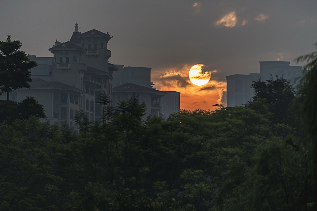 今早的太阳 摄影 地球邨