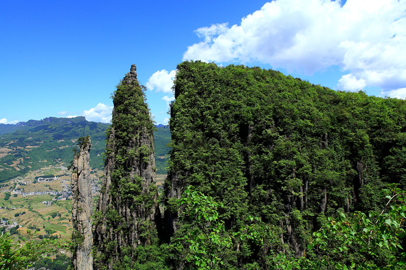 玉笔峰、玉女峰、玉屏峰。 摄影 独步者