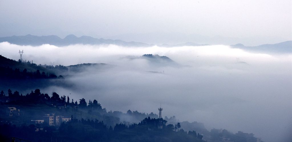 高原晨韵（二） 摄影 一指江山