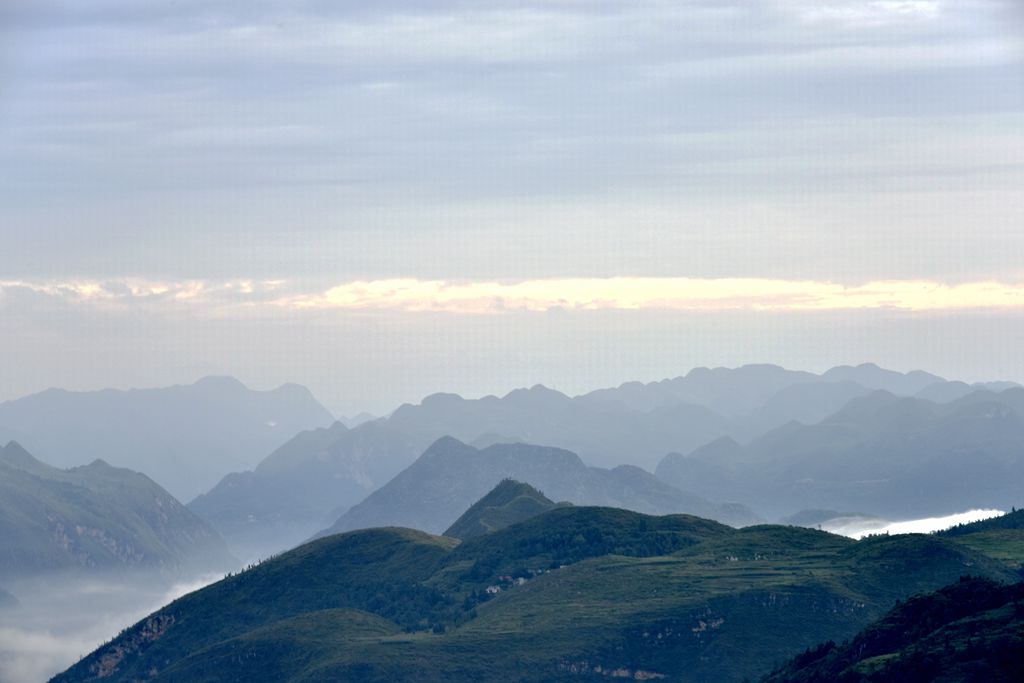 崇山峻岭 摄影 一指江山