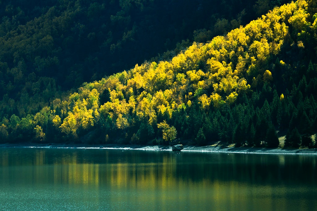 然乌湖景色 摄影 云之山峰