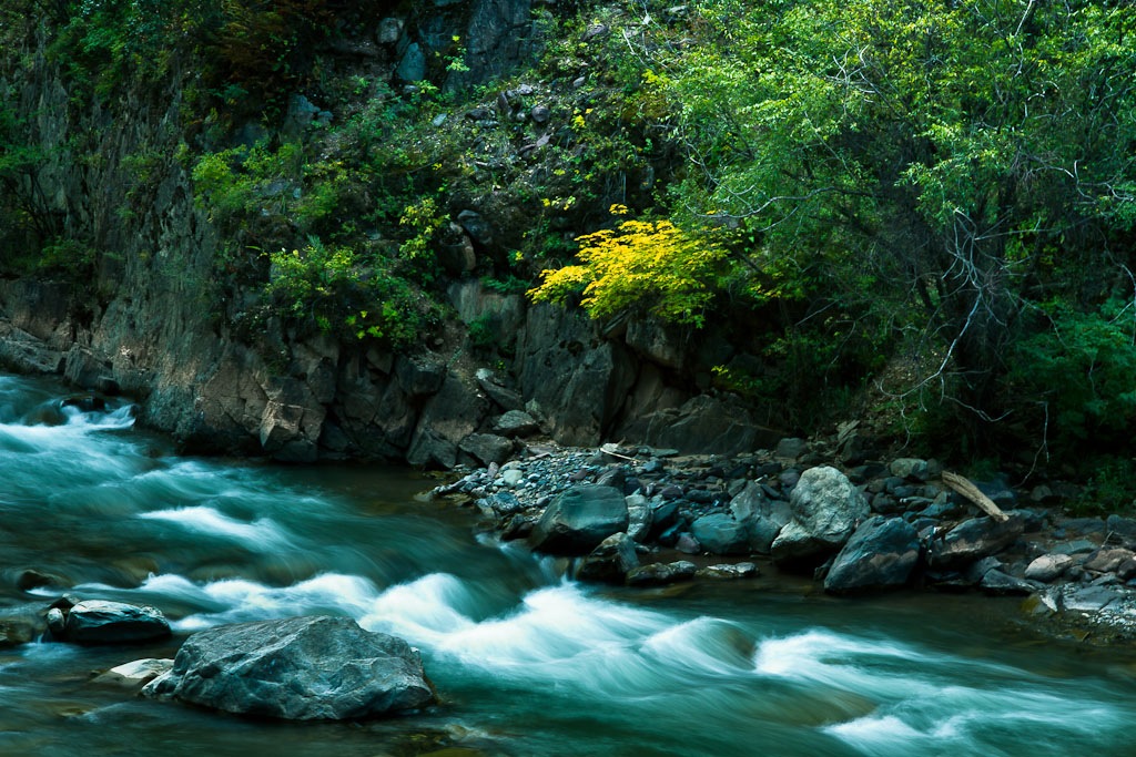 路上的风景 摄影 云之山峰